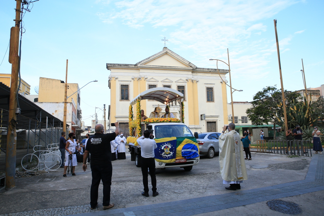 Feriado de Corpus Crist – procissão pelas Cidade – carro – Fts Carlos Grevi (29)