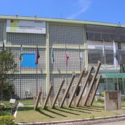IFF Campos Centro adere paralisação nacional e suspende atividades por tempo indeterminado