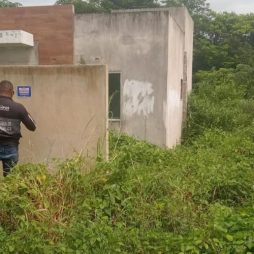 Aumento das denúncias de imóveis abandonados mobiliza agentes de fiscalização