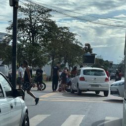 Acidente no Centro de Campos deixa pedestre ferida