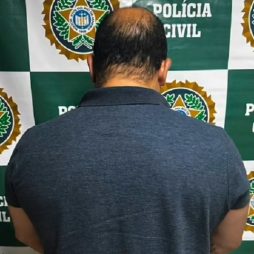 Pai acusado de estuprar a própria filha é preso pela DEAM Campos